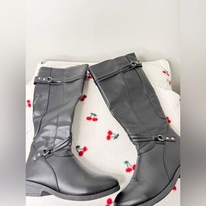 Stylish Black Knee-High Boots